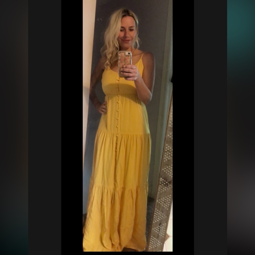 Sunshine Yellow Sleeveless Button-Front Maxi Dress